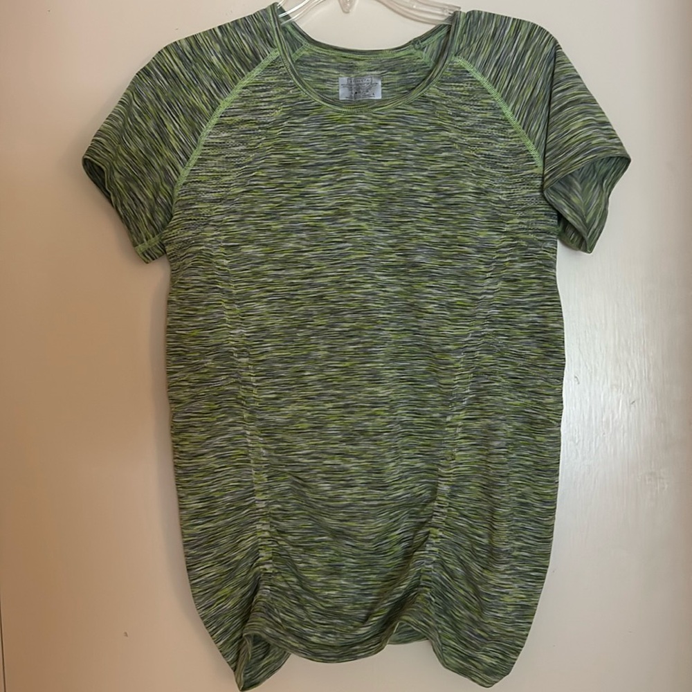 Athleta short sleeve Fast Track top, size Large